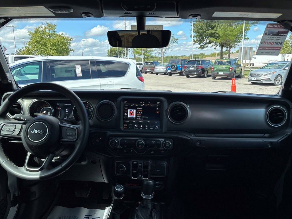 2023 Jeep Gladiator Willys 4x4