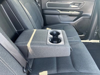 2020 RAM 1500 Big Horn Crew Cab 4x4 5'7' Box