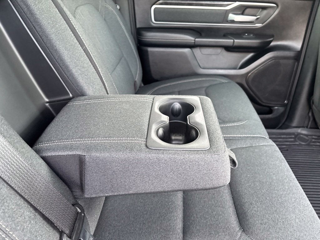 2020 RAM 1500 Big Horn Crew Cab 4x4 5'7' Box