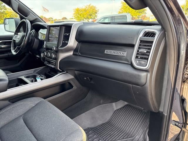 2020 RAM 1500 Big Horn Crew Cab 4x4 5'7' Box