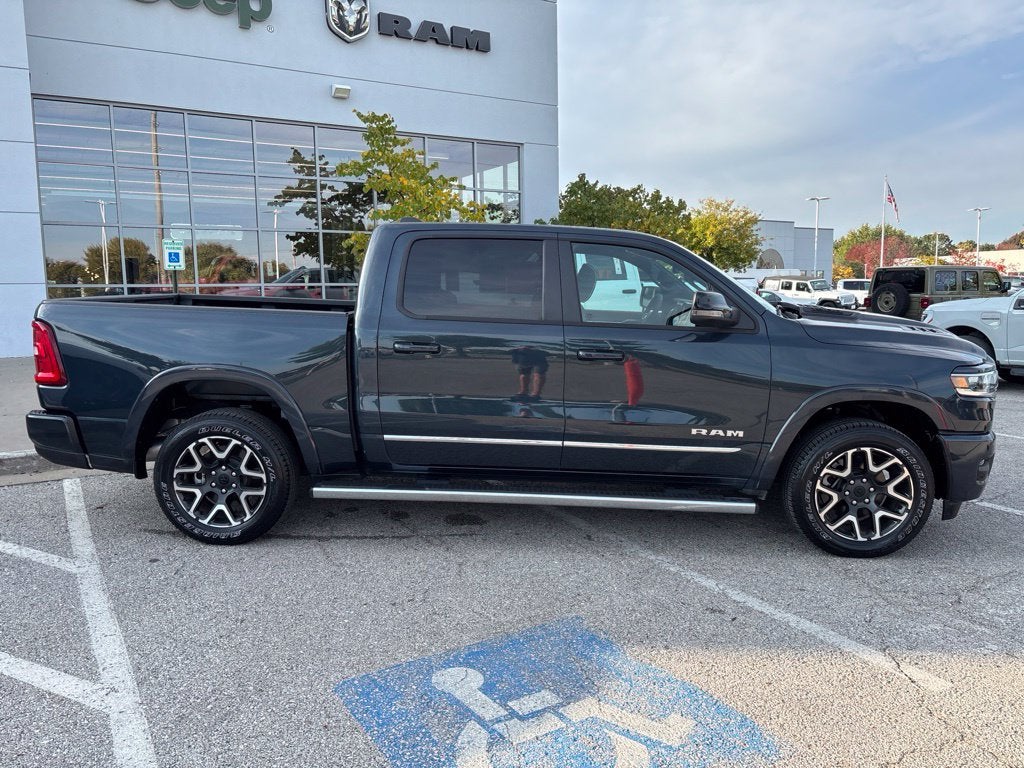 2026 RAM 1500 Laramie Crew Cab 4x4 5'7' Box