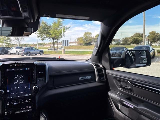 2022 RAM 1500 Laramie Crew Cab 4x4 5'7' Box