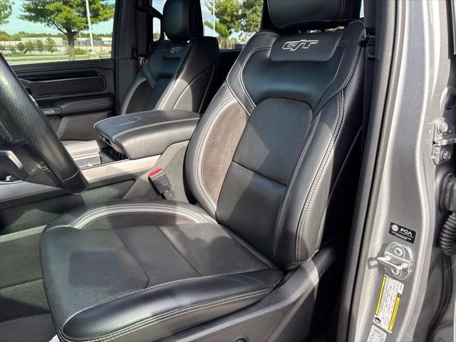 2022 RAM 1500 Laramie Crew Cab 4x4 5'7' Box
