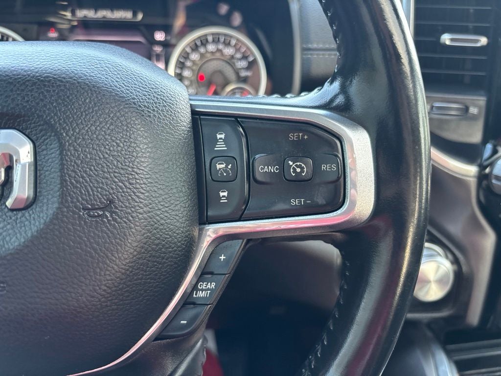 2023 RAM 1500 Laramie Crew Cab 4x4 5'7' Box