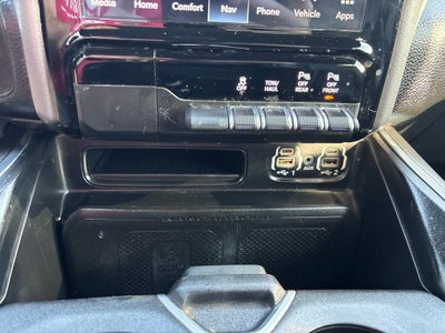 2023 RAM 1500 Laramie Crew Cab 4x4 5'7' Box