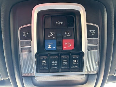 2023 RAM 1500 Laramie Crew Cab 4x4 5'7' Box