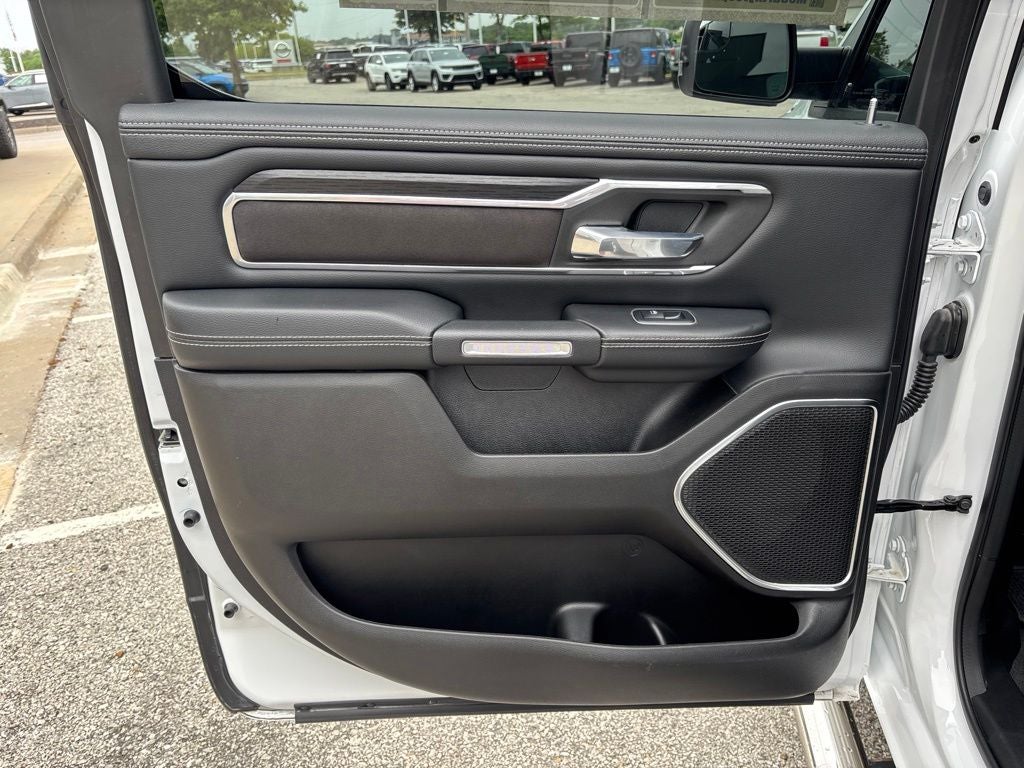 2023 RAM 1500 Laramie Crew Cab 4x4 5'7' Box