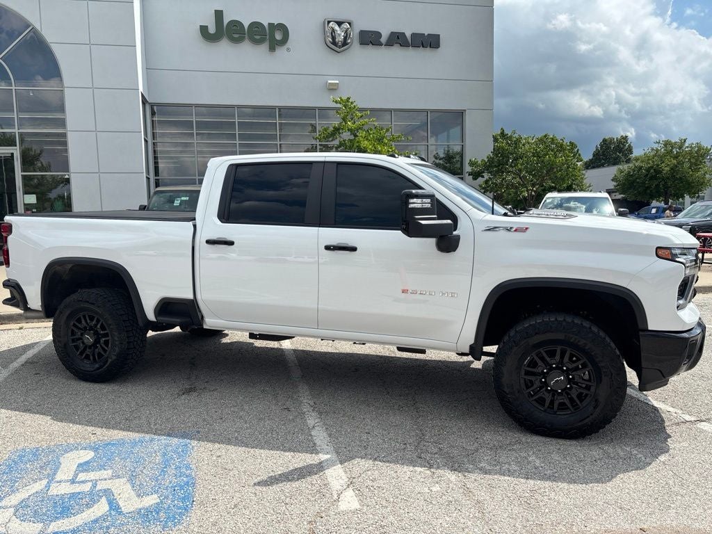 2024 Chevrolet Silverado 2500HD ZR2