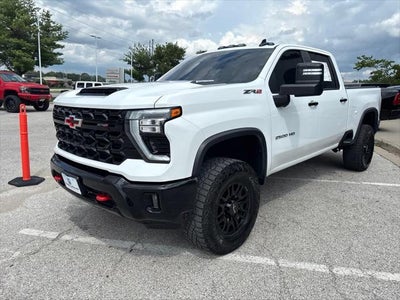 2024 Chevrolet Silverado 2500HD 4WD Crew Cab Standard Bed ZR2