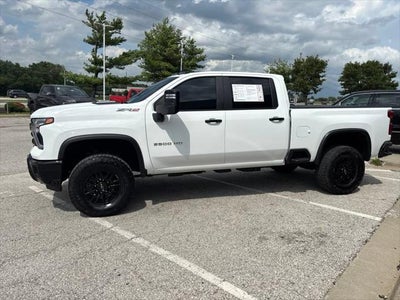 2024 Chevrolet Silverado 2500HD 4WD Crew Cab Standard Bed ZR2