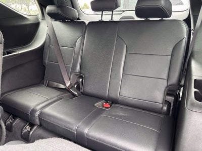 2025 Chevrolet Traverse FWD LT