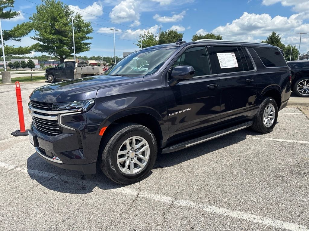 2024 Chevrolet Suburban LT