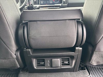 2024 GMC Sierra 1500 4WD Crew Cab Short Box Elevation with 3VL