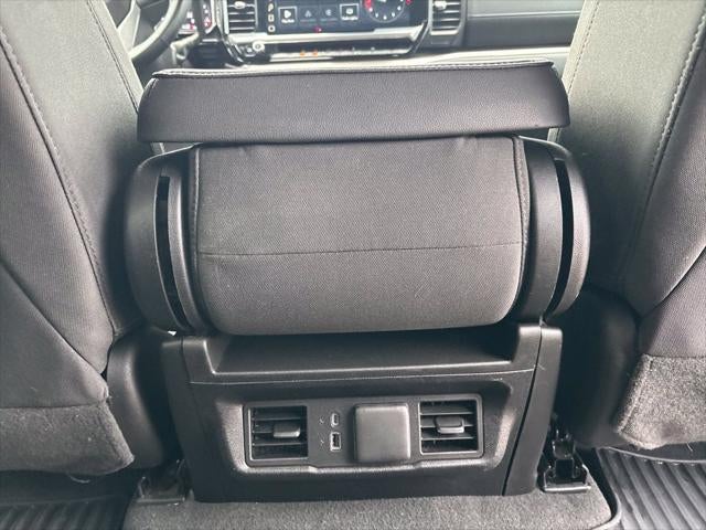 2024 GMC Sierra 1500 4WD Crew Cab Short Box Elevation with 3VL