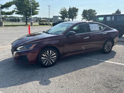 2025 Nissan Altima SV FWD