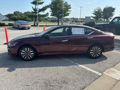 2025 Nissan Altima SV FWD