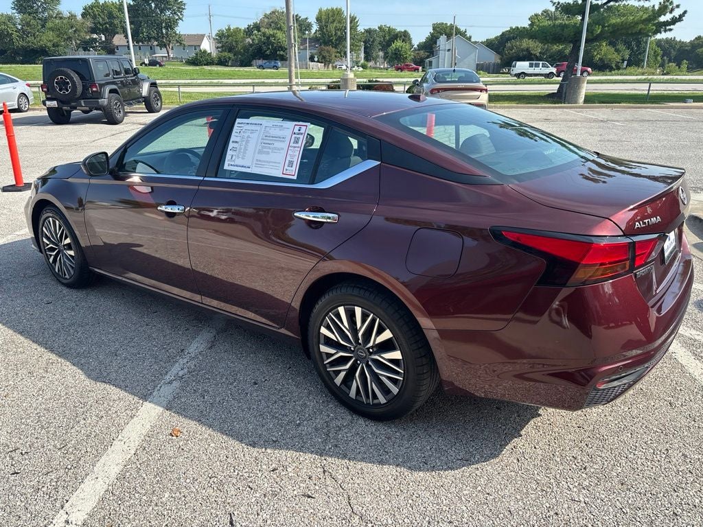 2025 Nissan Altima SV FWD