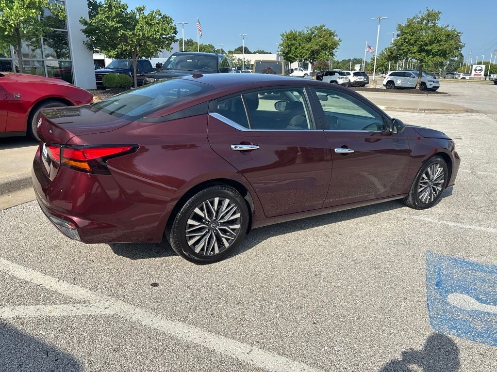2025 Nissan Altima SV FWD