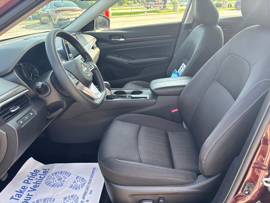 2025 Nissan Altima SV FWD
