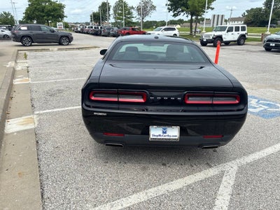 2015 Dodge Challenger SXT