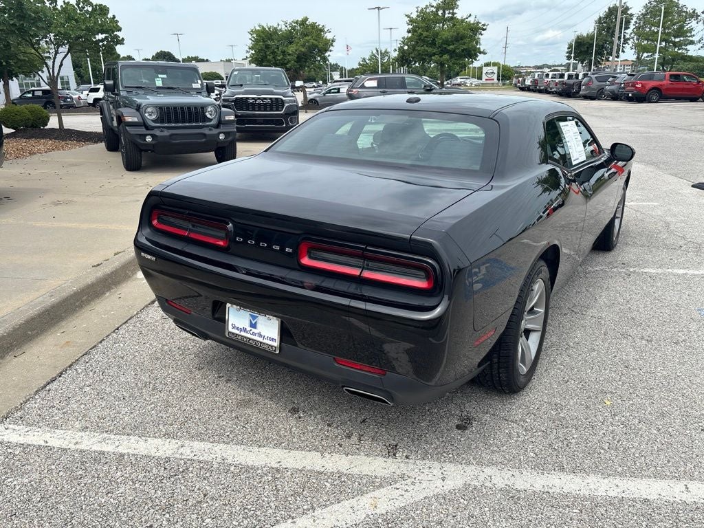 2015 Dodge Challenger SXT