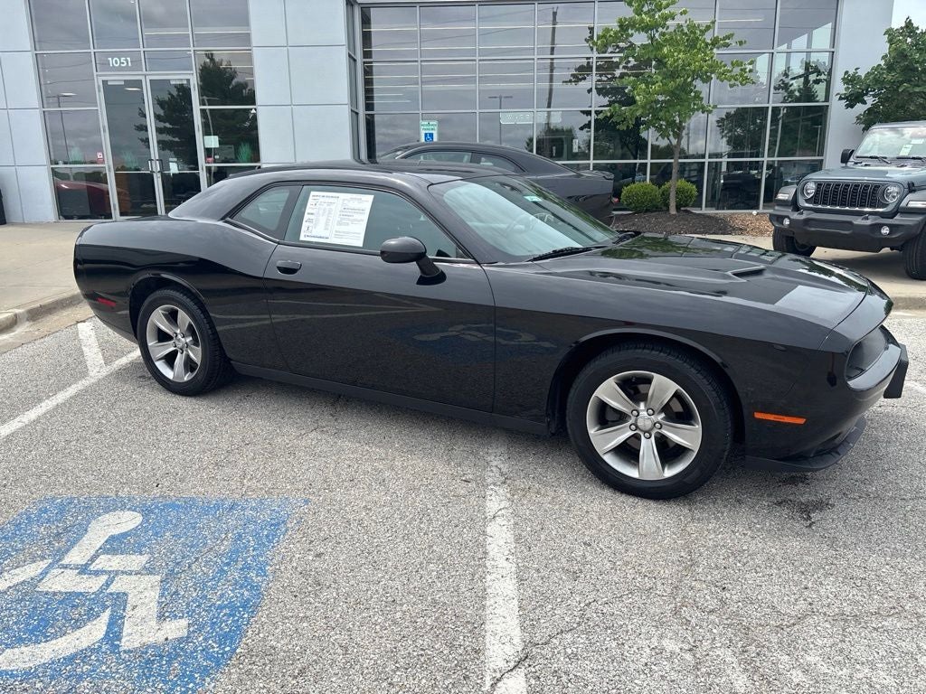 2015 Dodge Challenger SXT
