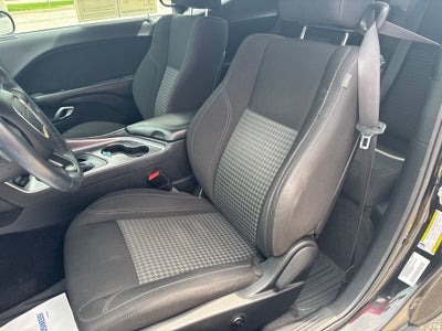 2015 Dodge Challenger SXT