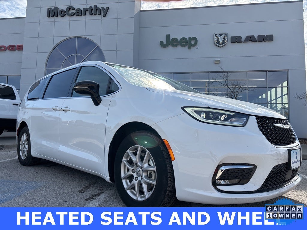 2025 Chrysler Pacifica Select