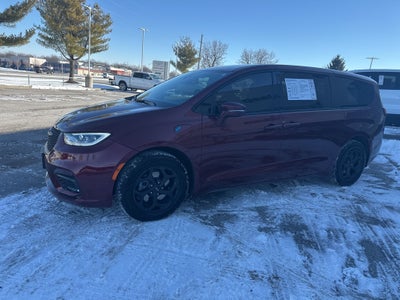 2022 Chrysler Pacifica Hybrid Touring L