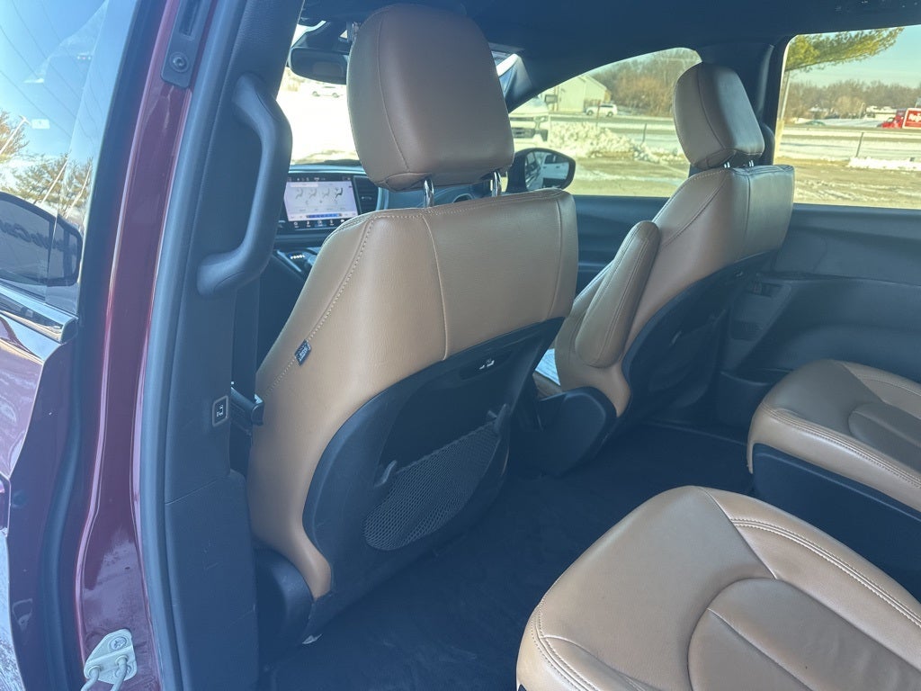 2022 Chrysler Pacifica Hybrid Touring L