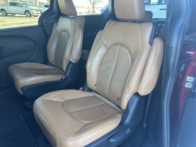 2022 Chrysler Pacifica Hybrid Touring L