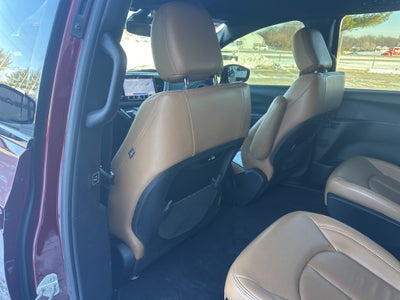 2022 Chrysler Pacifica Hybrid Touring L