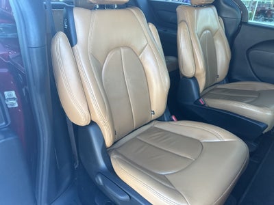 2022 Chrysler Pacifica Hybrid Touring L