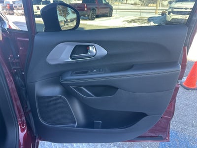 2022 Chrysler Pacifica Hybrid Touring L