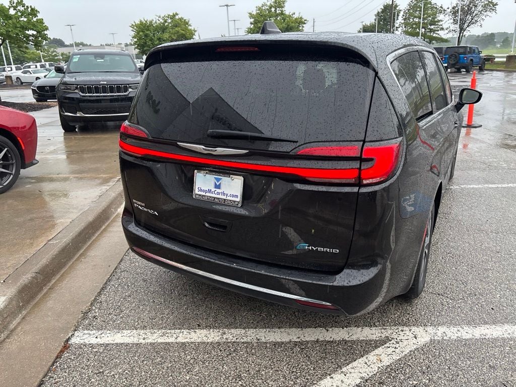 2023 Chrysler Pacifica Hybrid Touring L