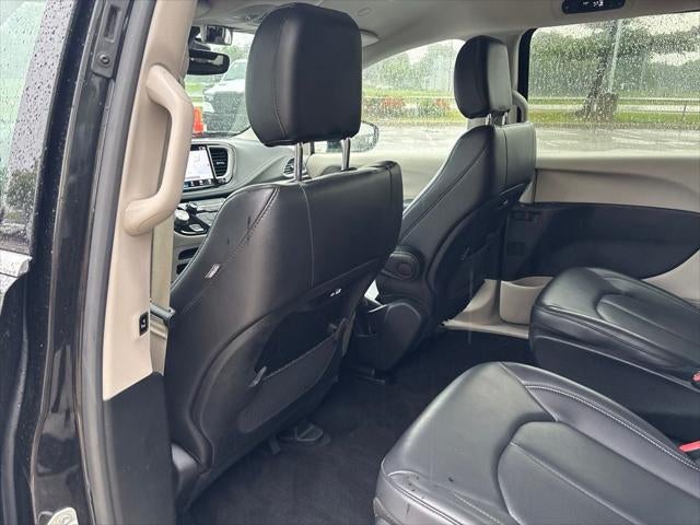 2023 Chrysler Pacifica Hybrid Touring L