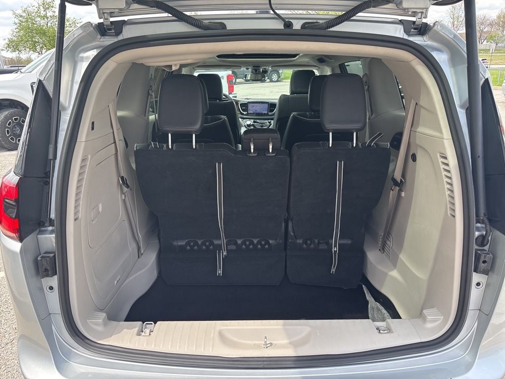 2023 Chrysler Pacifica Hybrid Limited