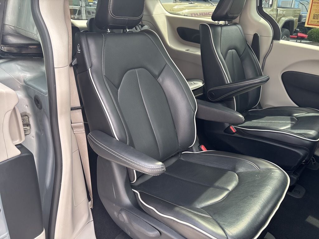 2023 Chrysler Pacifica Hybrid Limited