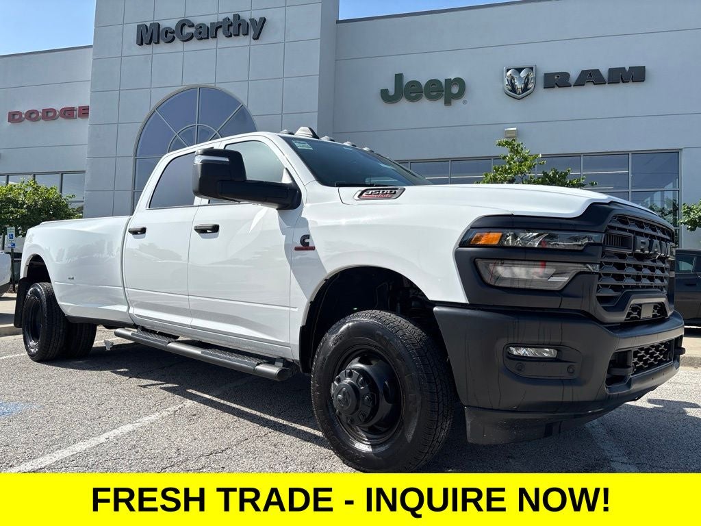 2026 RAM 3500 Tradesman Crew Cab 4x4 8' Box