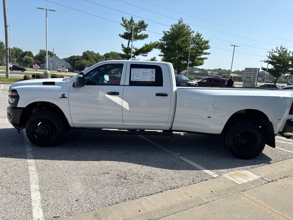 2026 RAM 3500 Tradesman Crew Cab 4x4 8' Box