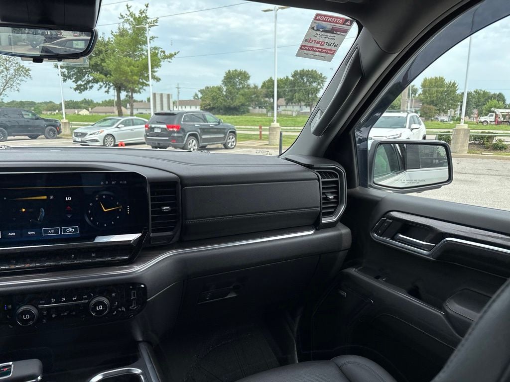 2024 Chevrolet Silverado 1500 4WD Crew Cab Short Bed LTZ
