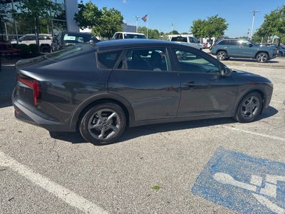 2025 Kia K4 LXS