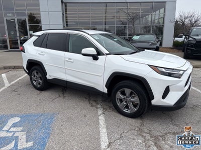2022 Toyota RAV4 Hybrid XLE