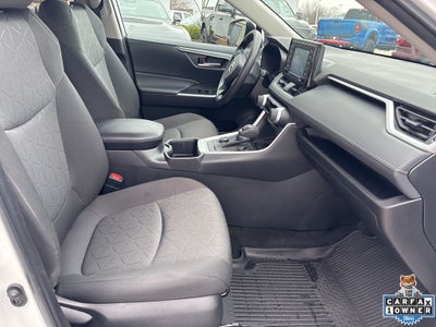 2022 Toyota RAV4 Hybrid XLE