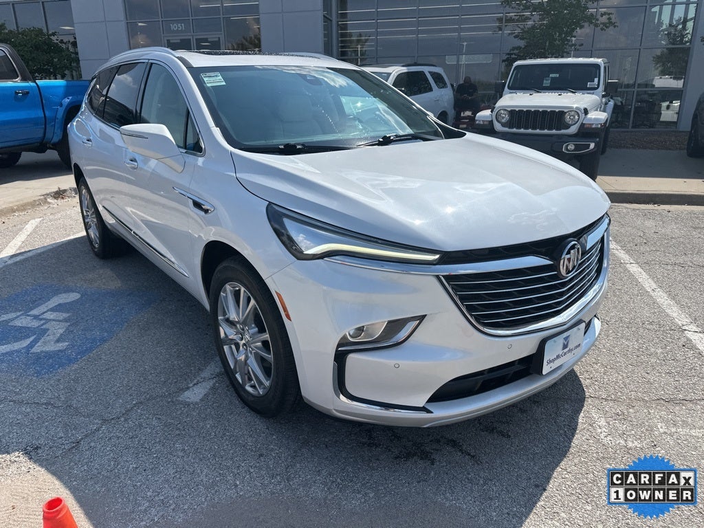 2024 Buick Enclave Essence