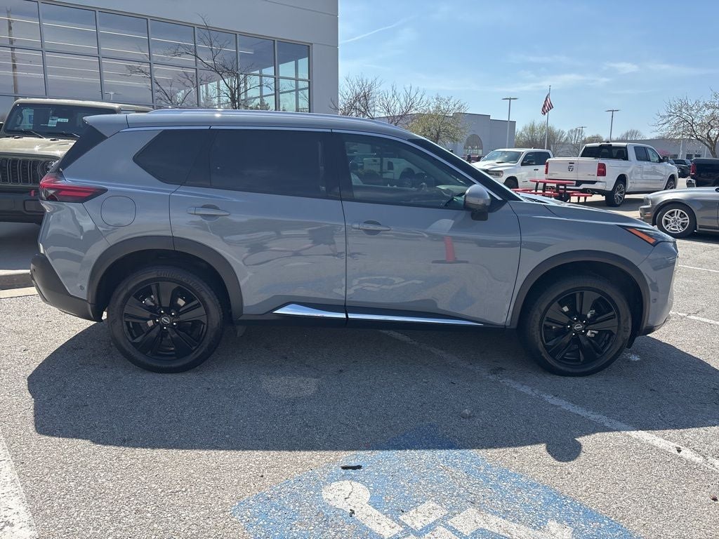 2022 Nissan Rogue SL
