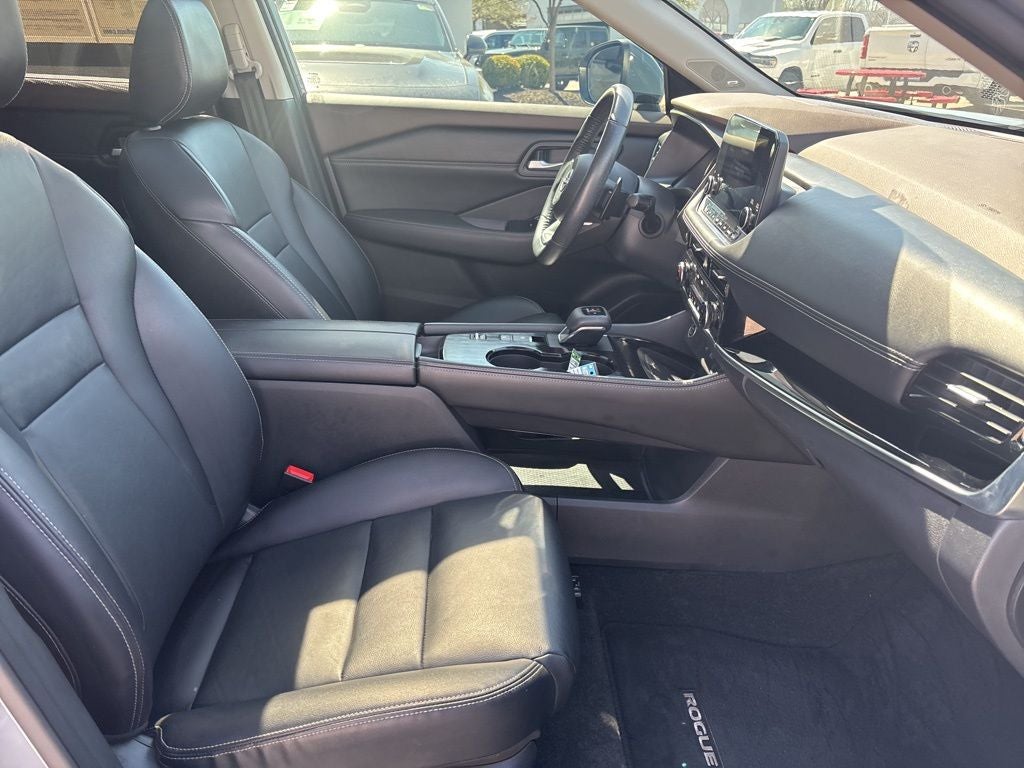 2022 Nissan Rogue SL