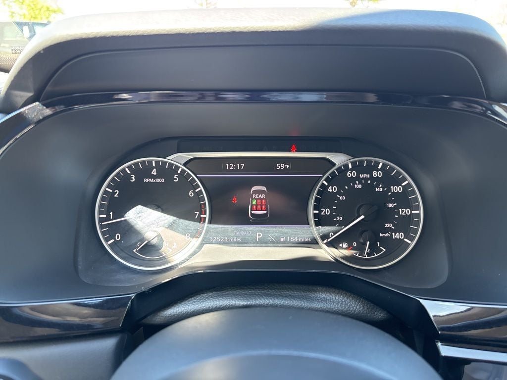 2025 Nissan Pathfinder SL