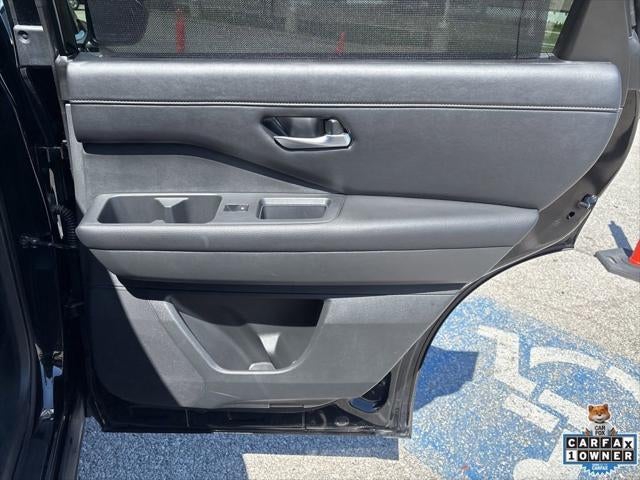 2025 Nissan Pathfinder SL FWD