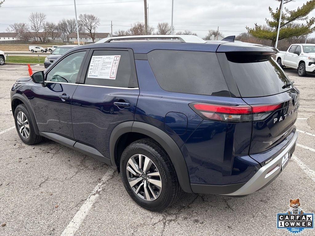 2025 Nissan Pathfinder SL